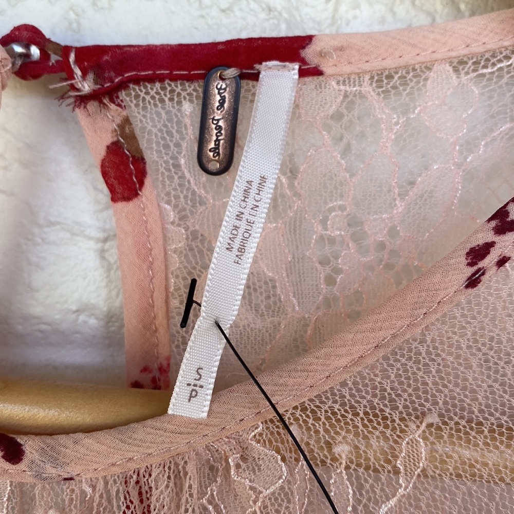 NWT Free People Daphne Blouse in Romantic Combo S - Picture 6 of 12